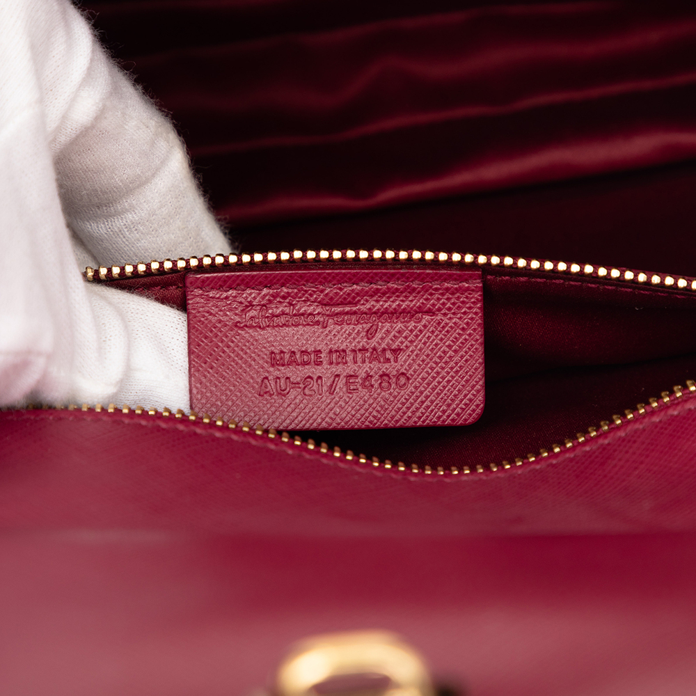 Pre-Loved Ferragamo Medium Leather Vara Ginny Crossbody - Picture 6 of 7